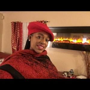 Meet your Posher, Val